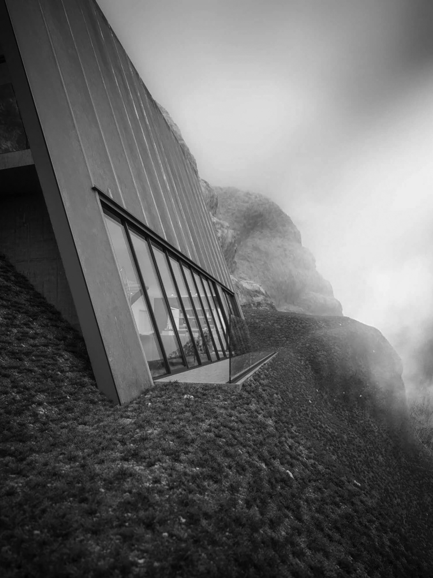 36DF307100000578 3667837-image-a-4_1470386564656